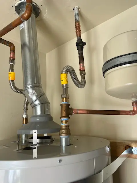 Water heater installation and plumbing repair in Glen Oaks Estates